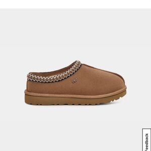 Women Ugg Tasman Size 6 w/ black & white trim - good condition